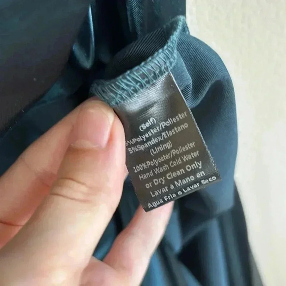 Windsor Emerald Dress - Picture 5 of 8